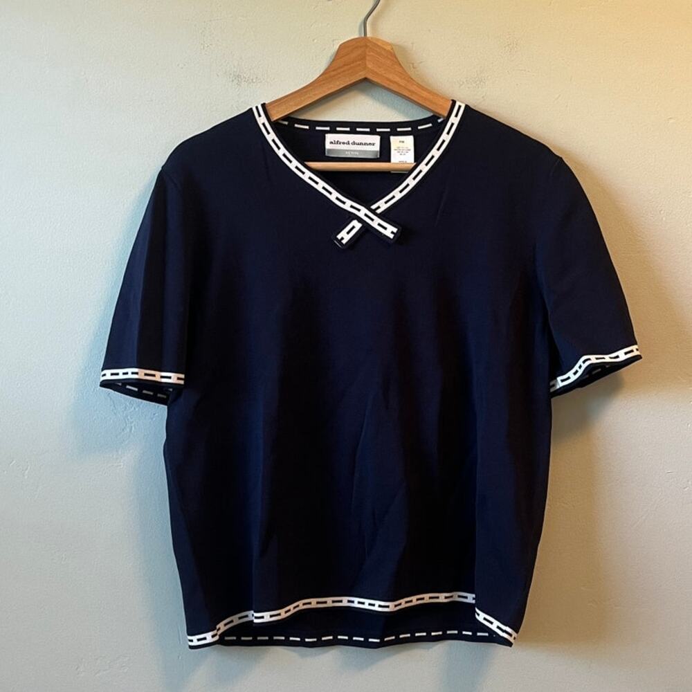 Vintage Alfred Dunner Petite Navy Blue Blouse with White Neckline Accent
